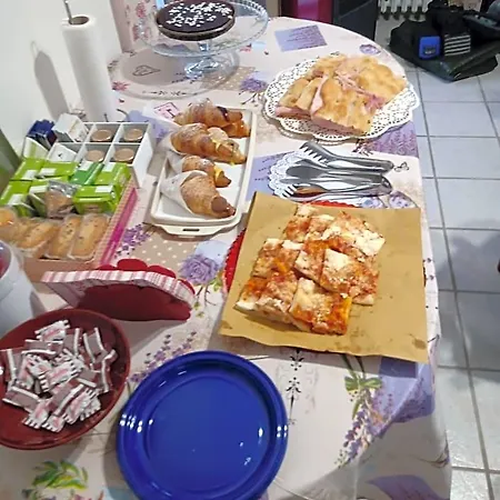 住宿加早餐酒店 Nonna Bi 塞拉瓦莱·斯克里维亚